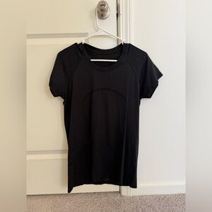 Lululemon swiftly tech short sleeve size 10